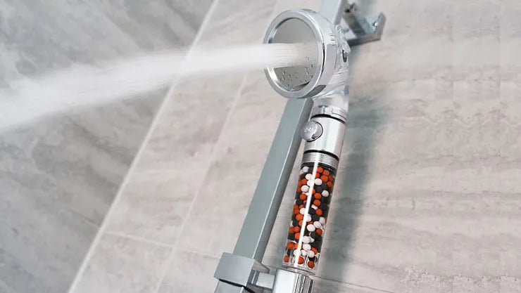 Pommeau de douche filtrant StoneStream éliminant le chlore et les métaux lourds de l'eau